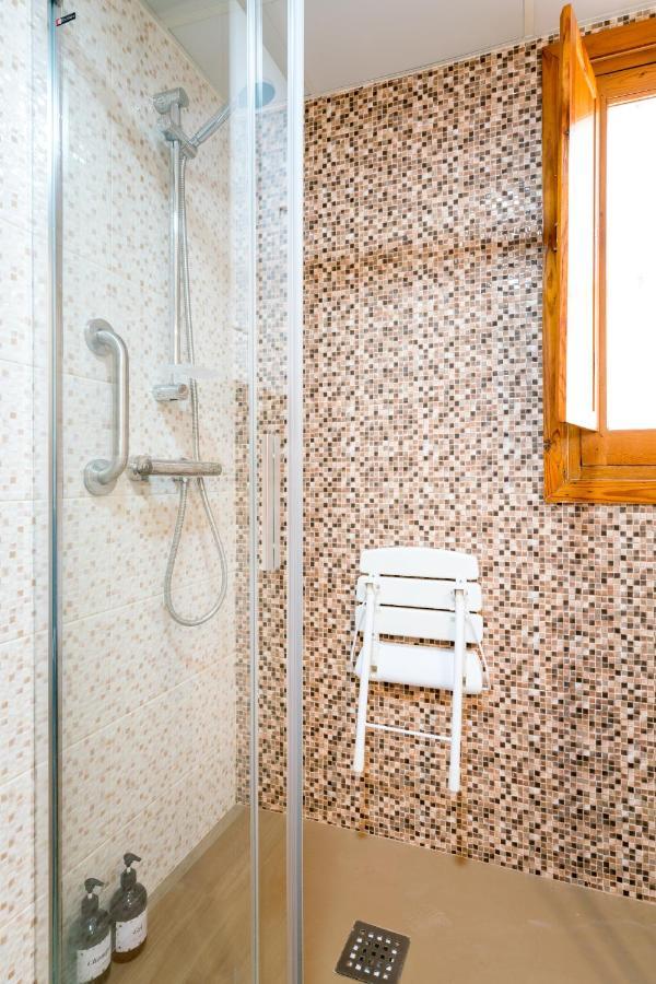Holi-Rent Estrella Apartment Sevilla Bagian luar foto